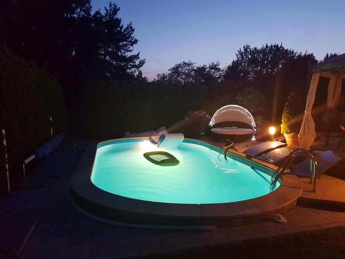 Gaestezimmer Im Bewohnten Efh Mit Pool Und Garten Ziltendorf Εξωτερικό φωτογραφία